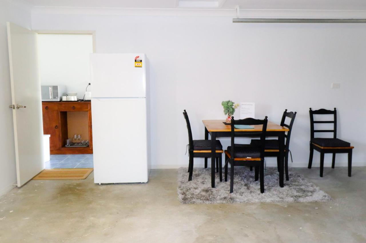 Blk Stays Guest House Deluxe Units Morayfield Екстер'єр фото