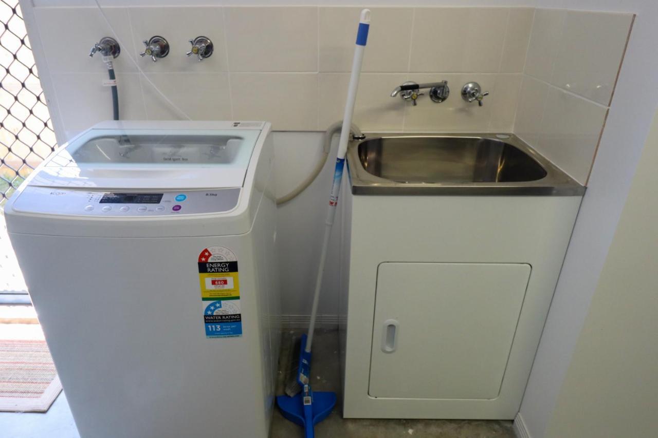 Blk Stays Guest House Deluxe Units Morayfield Екстер'єр фото